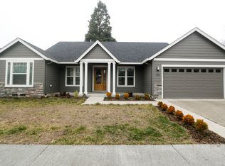 1936 Lemming Ave, Eugene, OR 97401