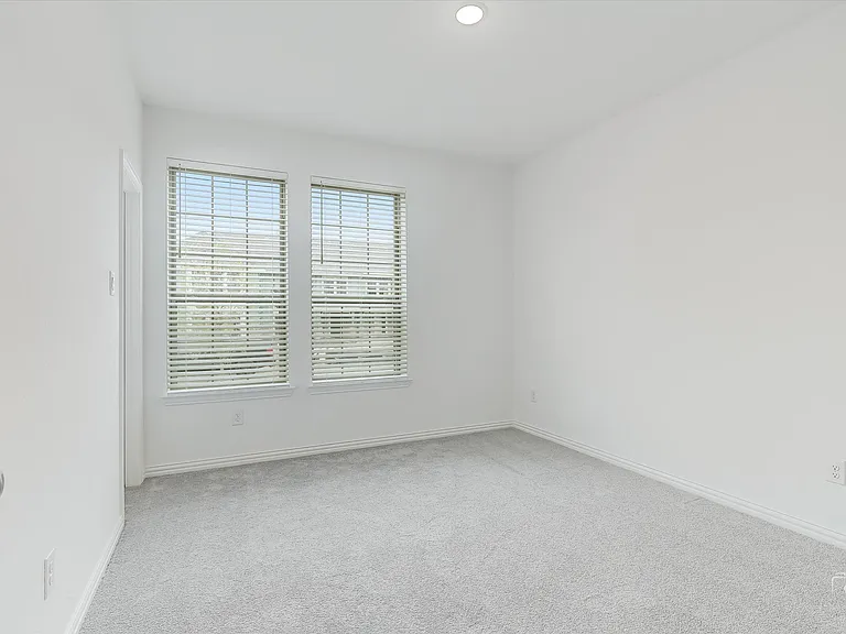 7211 Panicum Dr — Photo 10