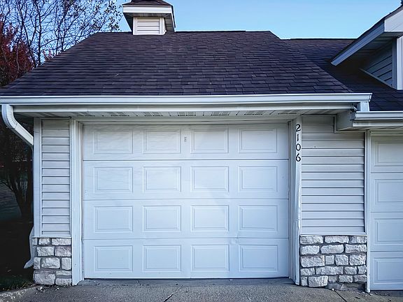 3rd image of 6255 Beechtree Dr Unit 2106