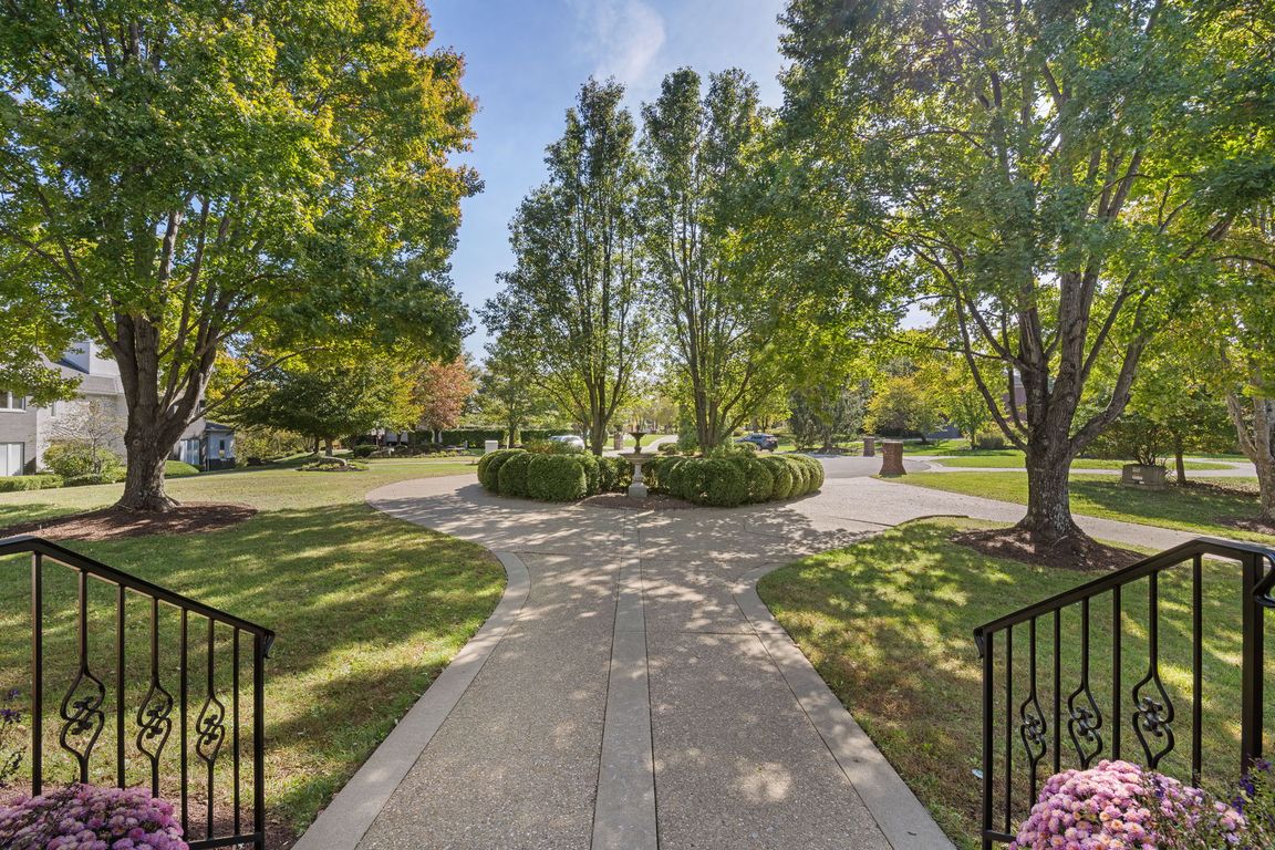 next background image