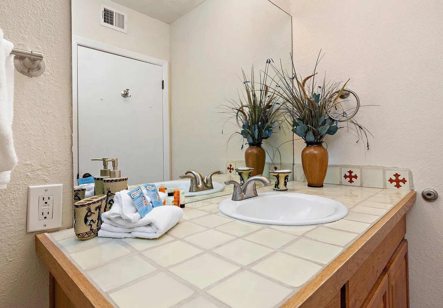 Bathroom with Bathtub/Shower Combo