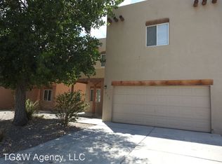 631 Avanti St SW, Albuquerque, NM 87121
