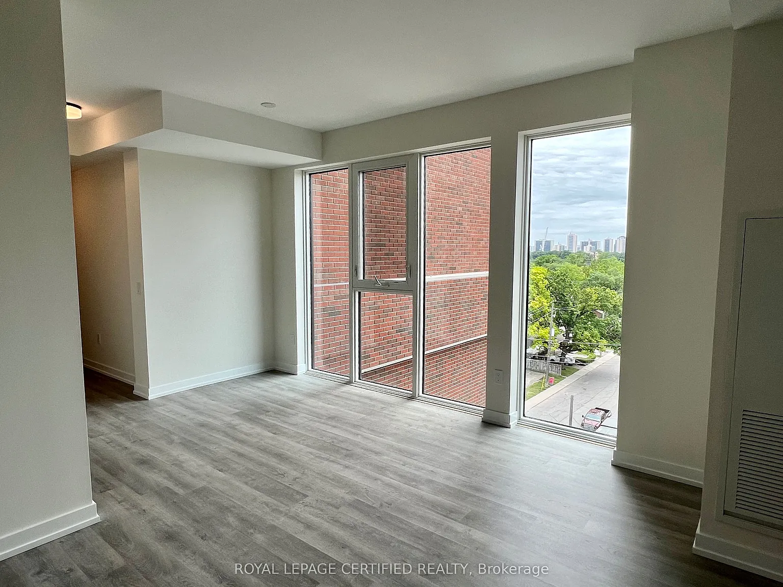 Stockyards District Residences — Photo 4