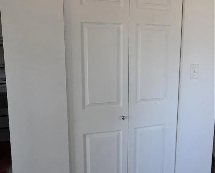 pantry closet, kitchen to the left