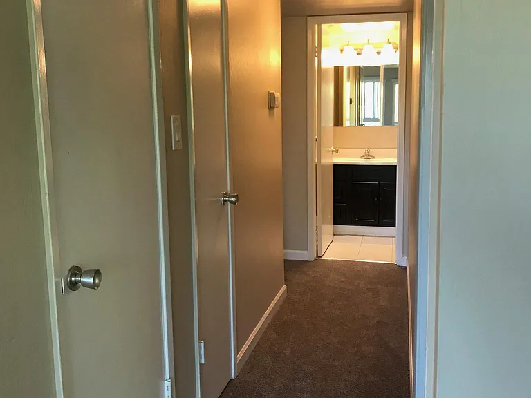 815 E 4th Ave #5 — Photo 13