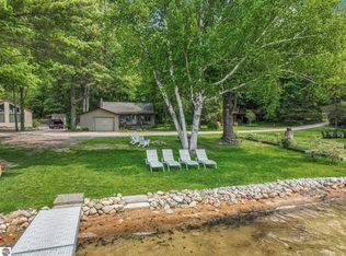 19899 Skunk Holw, Lake Ann, MI 49650