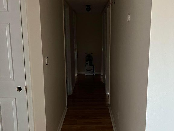4th image of 1428 Bradley Dr #J-212