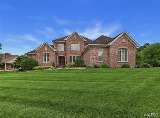 9 Dunbridge Ct, Glen Carbon, IL 62034