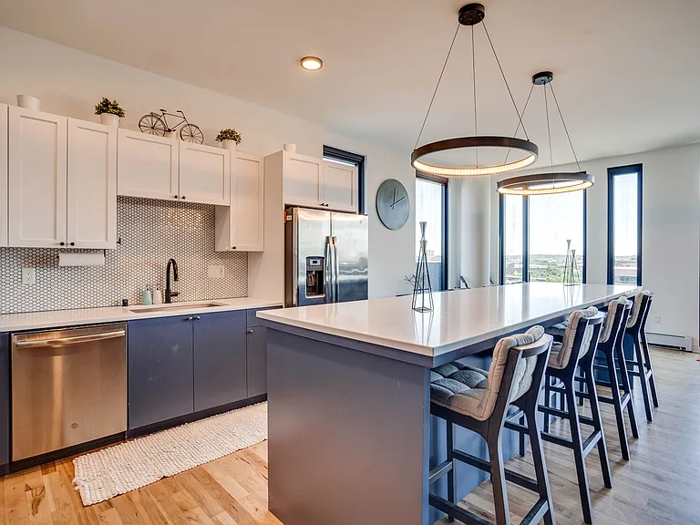 1240 S 2nd St #905 — Photo 10