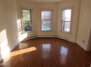 33 Porter Rd, Cambridge, MA 02140