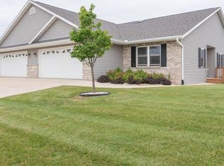 740 Chief Kewaskum Pl, Kewaskum, WI 53040