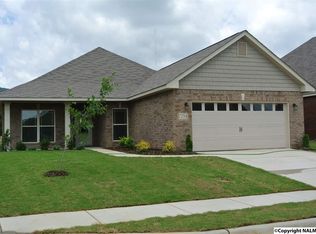 7214 Lathan Dr, Owens Cross Roads, AL 35763