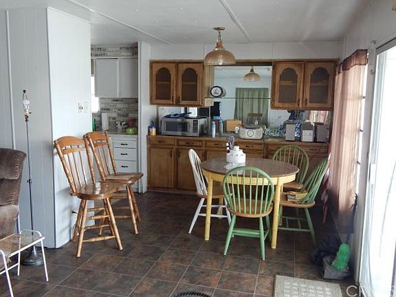 3rd image of 13011 Lakeshore Dr