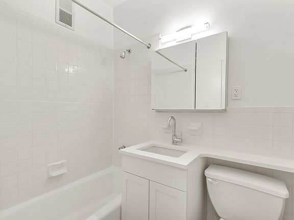 5th image of 121 Madison Ave APT 9D