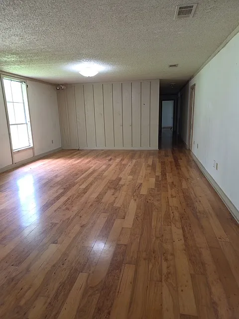 3 bed, 1700 sqft, $1,395 — Photo 4