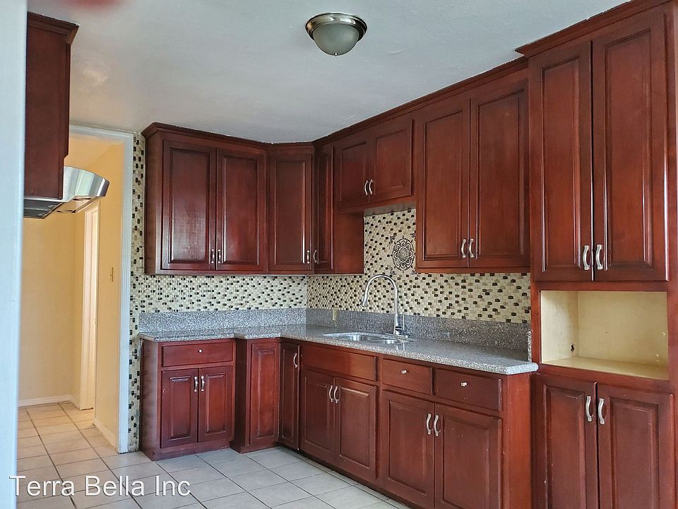 1st image of 1865 Harbor Ave #8343230