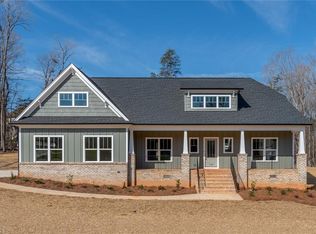 7306 Lambert Lake Ct, Stokesdale, NC 27357