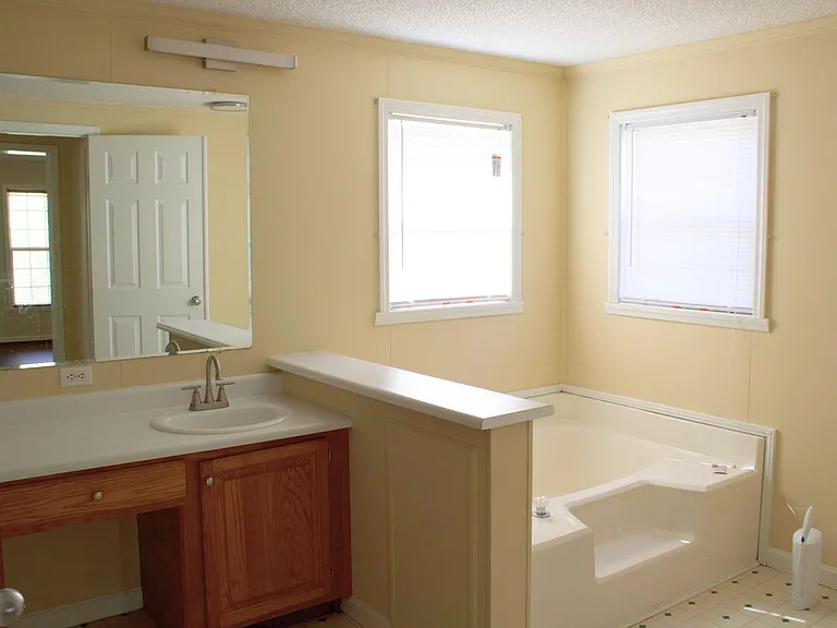 116 Livingston Rd — Photo 16