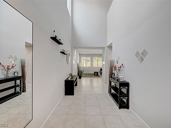 5th image of 2524 Kierspe Ave