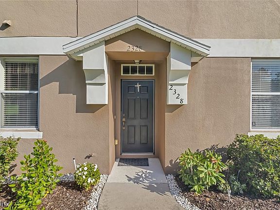 4th image of 2328R Betsy Ross Ln