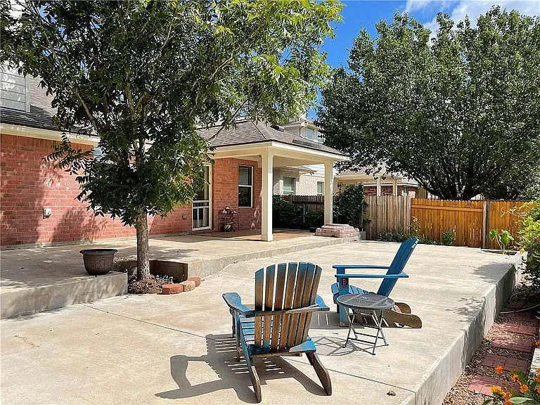 9405 Castle Pines Dr — Photo 17