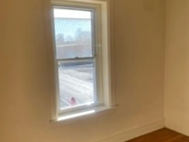 1841 Center St — Photo 10
