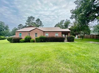 98 8th Ave, Mc Rae, GA 31055