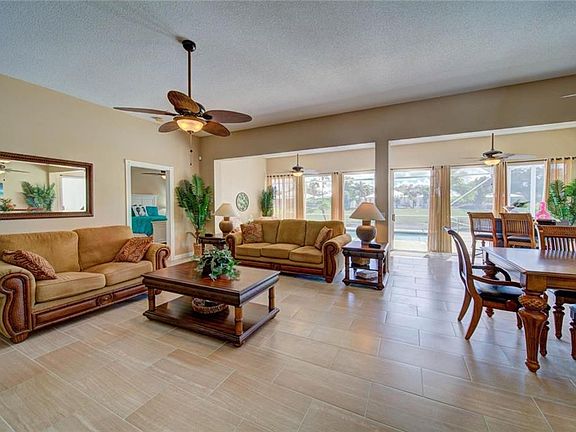 4th image of 2264 SW Mayflower Dr