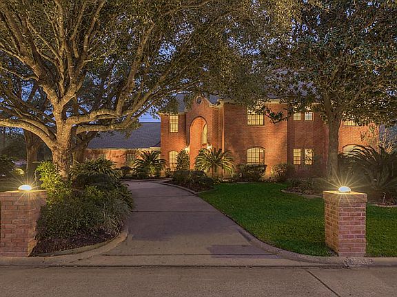 3rd image of 5303 Gladehill Dr