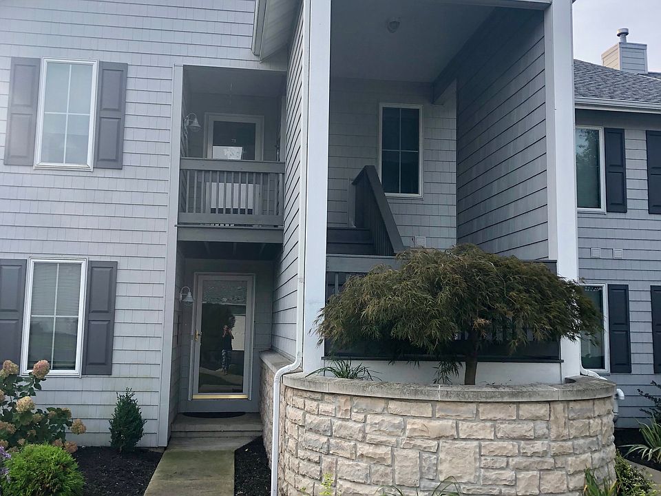 1st image of 10654 E Bayshore Building 13