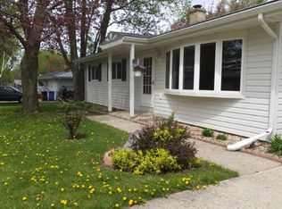 4846 Maple Ave, Fitchburg, WI 53711