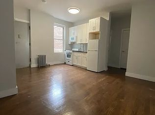1 E 19th St #3, Brooklyn, NY 11226