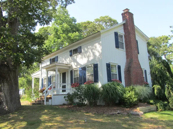 6925 Nassau Point Rd, Cutchogue, NY 11935