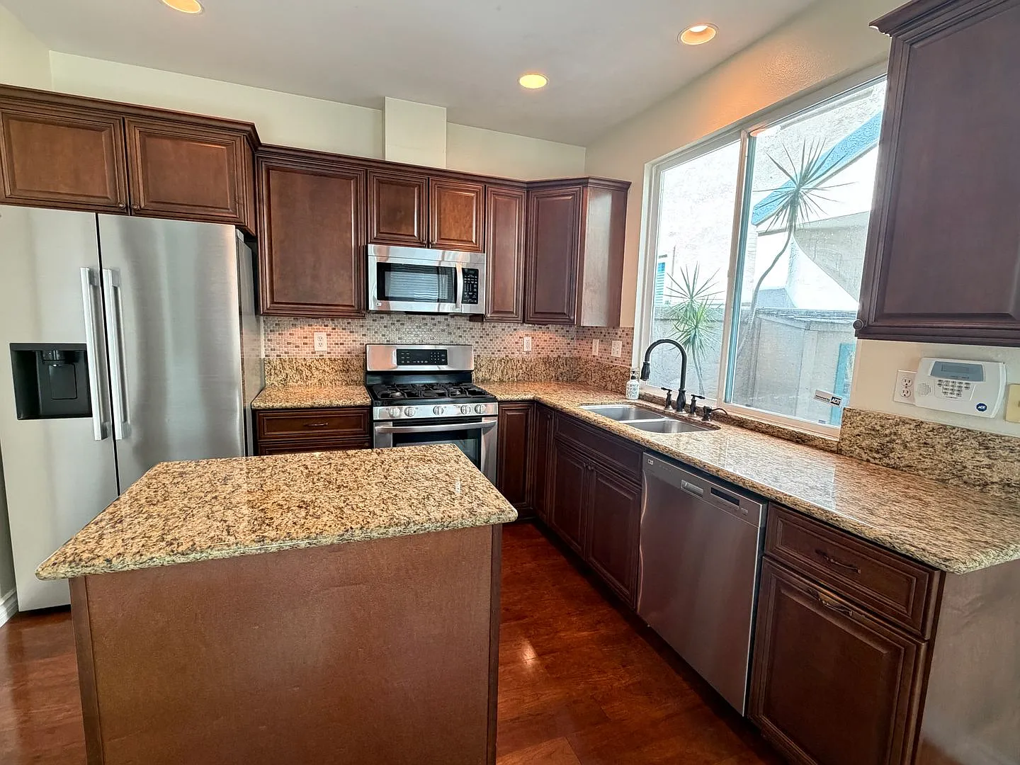 Rare Discovery Hills Gem 3 Bedroom Home with Serene Backyard Oasis — Photo 4