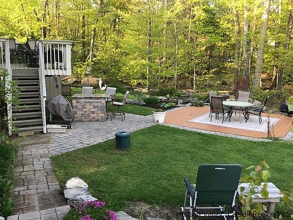 2nd image of 7 Glen Rock Cir