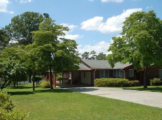 1082 Arc Ave, Manning, SC 29102