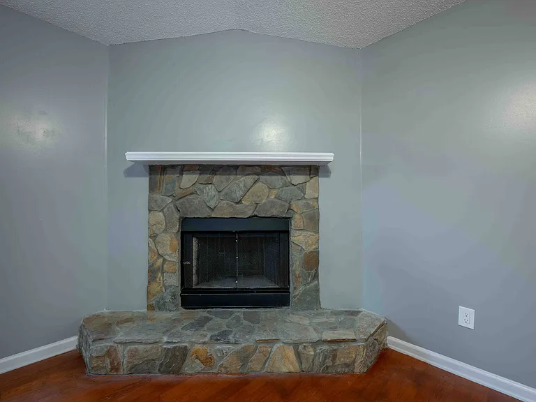2645 Sam Houston Pl — Photo 23
