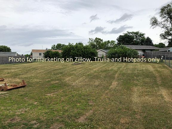 3rd image of 2231 Dupont Dr