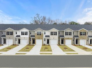 200 Kenmore Dr, Perry, GA 31069