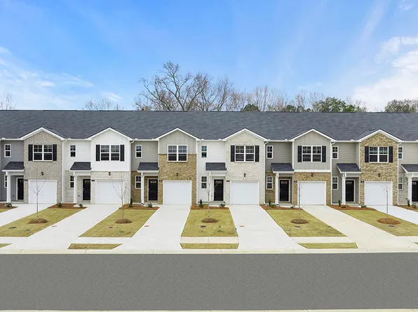 202 Kenmore Cir, Perry, GA 31069