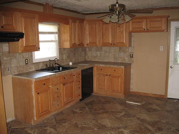 2nd image of 302 E 19th St