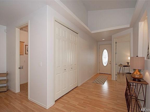 5th image of 17823 25th Ave E