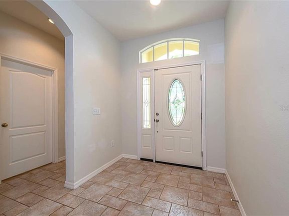 3rd image of 12705 Standbridge Dr