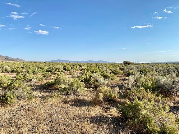 3rd image of 22135 Topaz Lake Ln