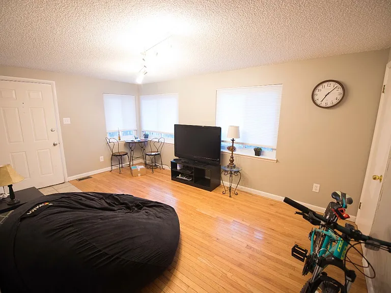 2755 S Delaware St — Photo 10