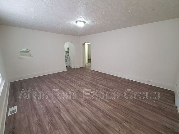 2nd image of 1213-1219 12th St