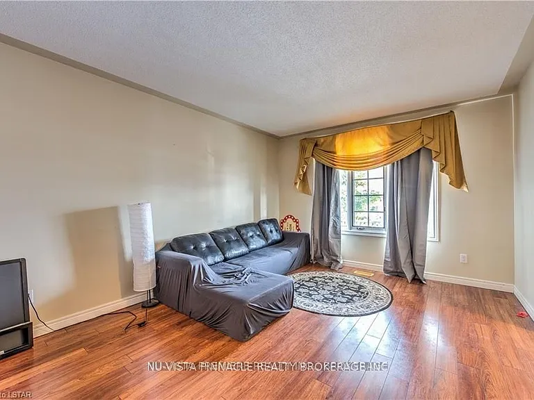 1263 Aldersbrook Rd — Photo 13