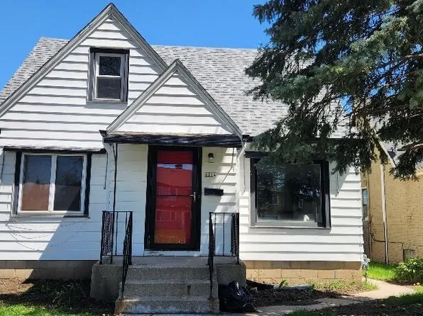 6204 W Medford AVENUE, Milwaukee, WI 53218