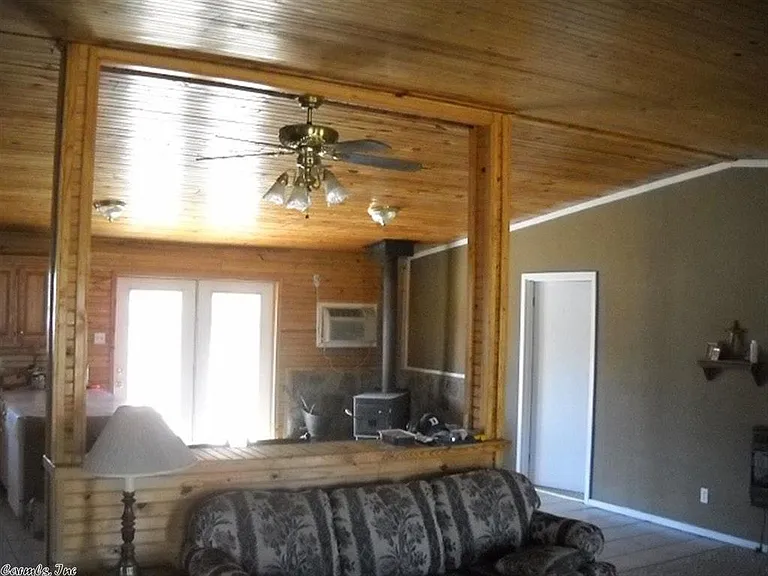 143 Tilley Ln — Photo 5