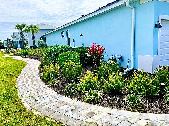 Custom curved walkway